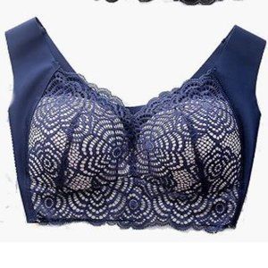 Aire Ultimate Lift Stretch Full-Figure Seamless Lace Cut-out Bra
